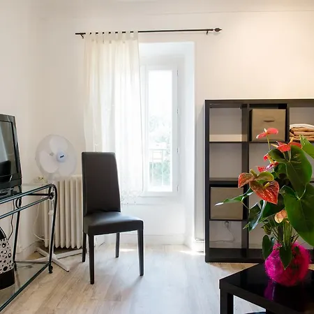 Chambres D'hotes Le Papillon Bed and breakfast Céret